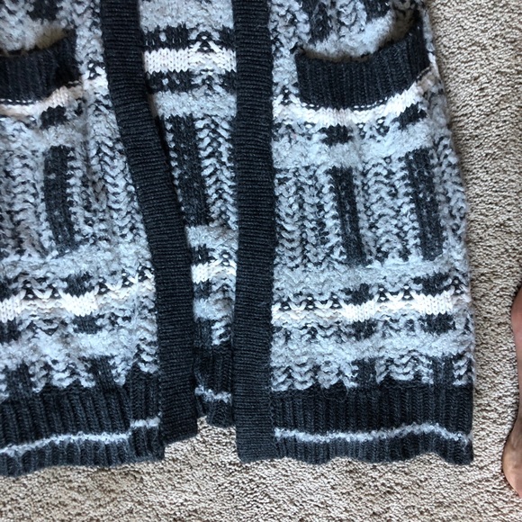 Anthopologie Cardigan - Picture 6 of 9